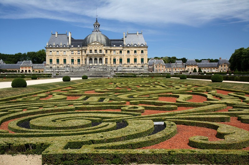 Discover Vaux-le-Vicomte: The Intimate, Scandalous Alternative to Versailles