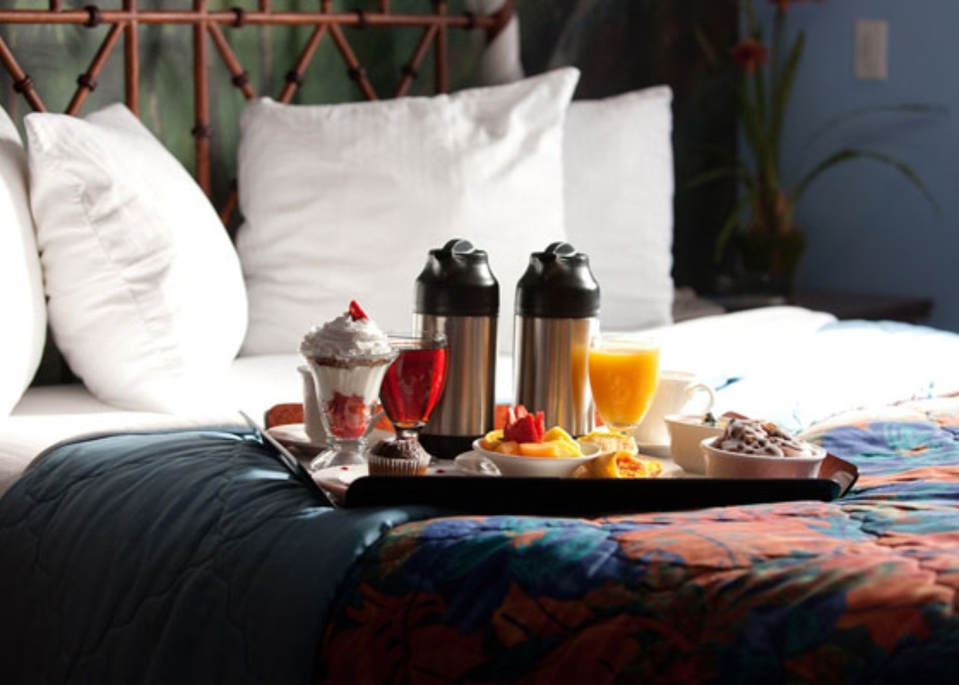 Kansas City: Towering Art and Legendary Barbecue Delights