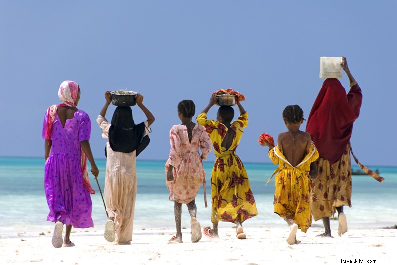 In Focus: Yemen s Young Truck Drivers and Bustling 24-Hour Markets