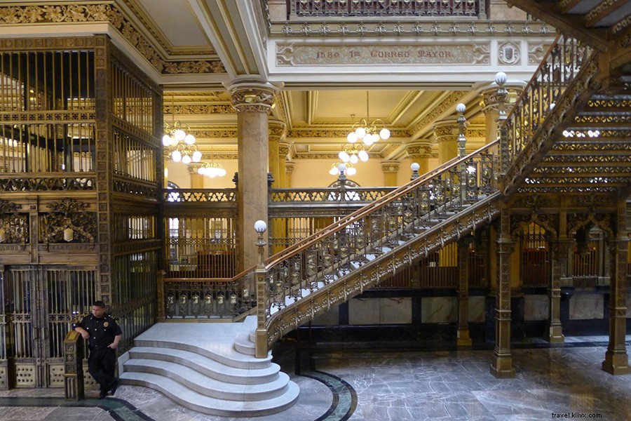 Mexico City Day 1: High-Altitude Arrival and First Impressions at 7,350 Feet