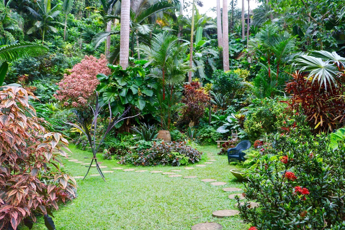 Discover Serenity: 7 Contemplative Gardens to Embrace the Joy of Slowing Down