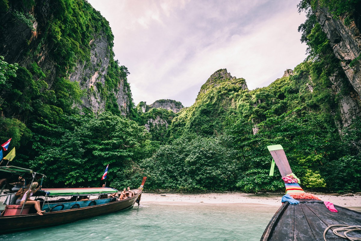Virtual Tour of Thailand: Armchair Adventures from Home