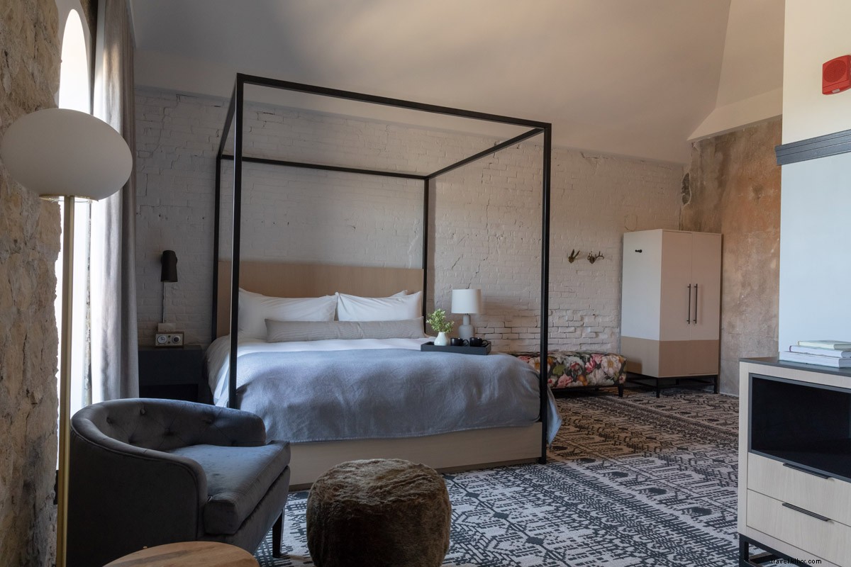 Stillwater, Minnesota: Discover Deep Charm at Lora s Riverside Retreat