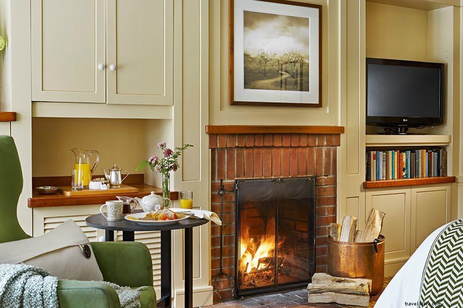 Discover Woodstock, Vermont: Scenic Winter Drives and Family Road Trip Bliss