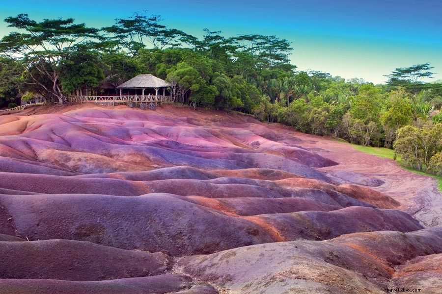 1,000 Iconic Places to Visit and Selfie: Your Ultimate Travel Checklist