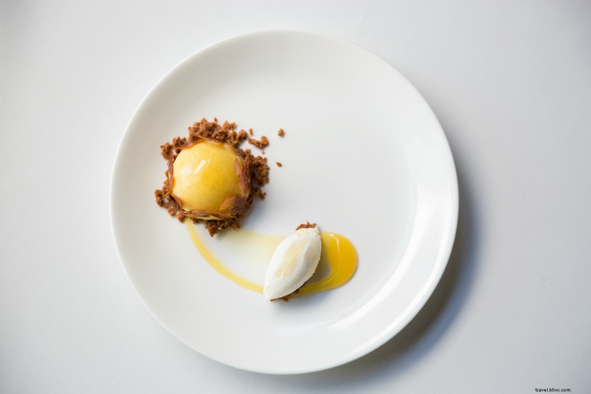 Hotel Healdsburg: Rustic Country Charm Meets Urban Sophistication in Sonoma