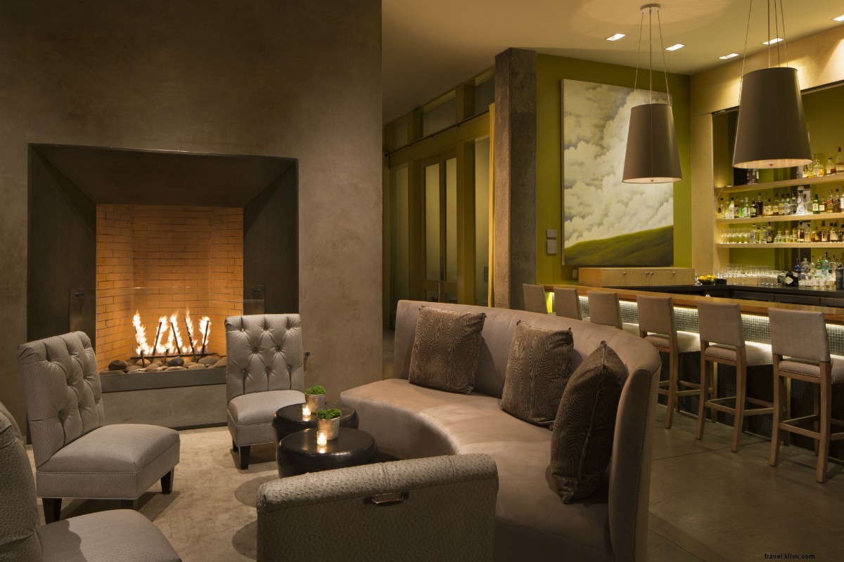 Hotel Healdsburg: Rustic Country Charm Meets Urban Sophistication in Sonoma