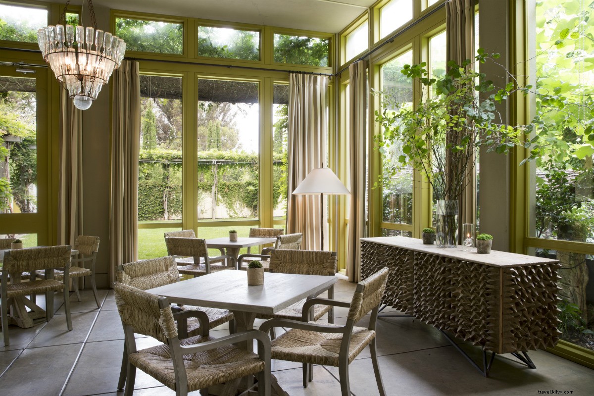 Hotel Healdsburg: Rustic Country Charm Meets Urban Sophistication in Sonoma