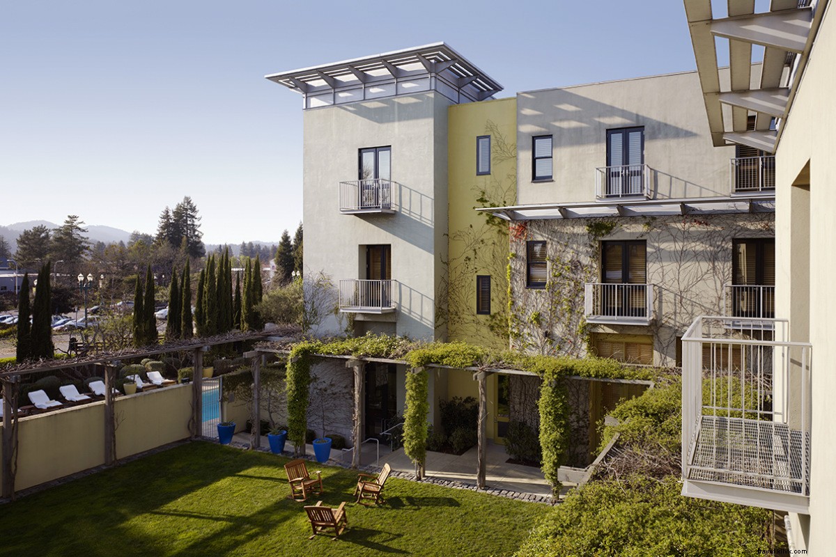 Hotel Healdsburg: Rustic Country Charm Meets Urban Sophistication in Sonoma