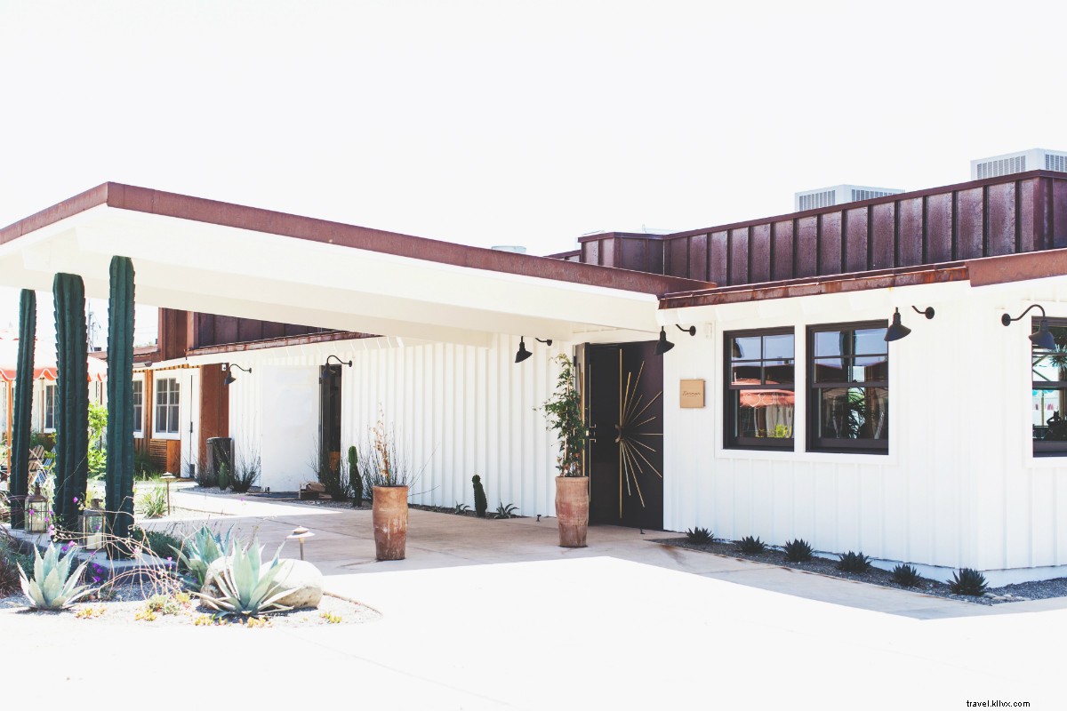 Revitalized 1950s Skyview Motel: Stunning Americana Transformation in Los Alamos, California