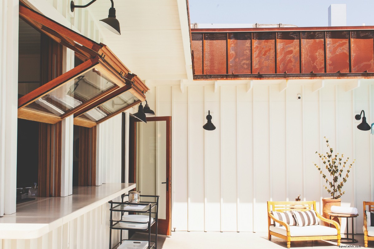 Revitalized 1950s Skyview Motel: Stunning Americana Transformation in Los Alamos, California