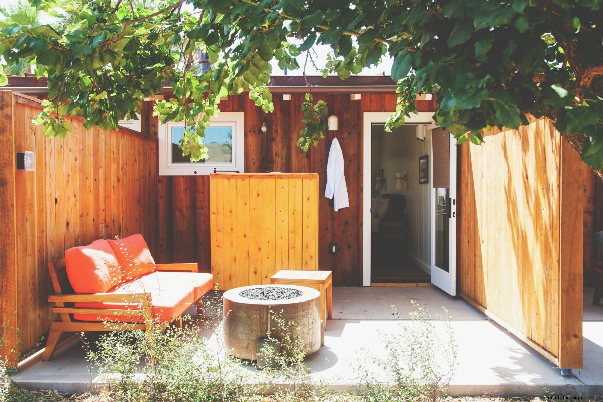 Revitalized 1950s Skyview Motel: Stunning Americana Transformation in Los Alamos, California