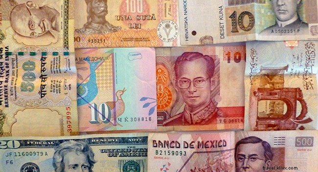 42 Proven Ways to Earn Money While Traveling the World