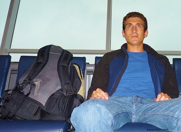 Master Your First 20 Minutes in a New Country: Essential Travel Tips