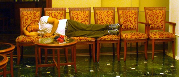 Should You Book Accommodations in Advance? Essential Travel Planning Tips