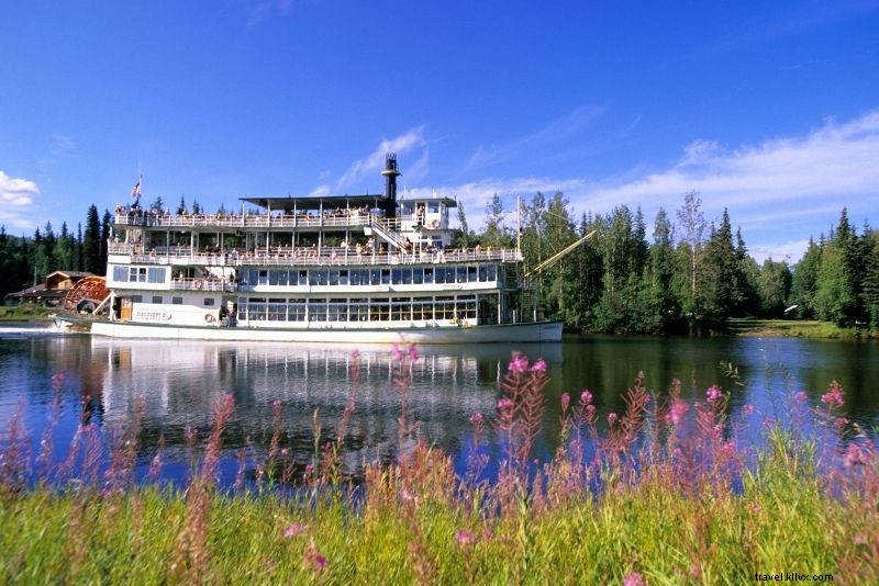 Discover 40 Exciting Things to Do in Fairbanks, Alaska: Midnight Sun & Northern Lights