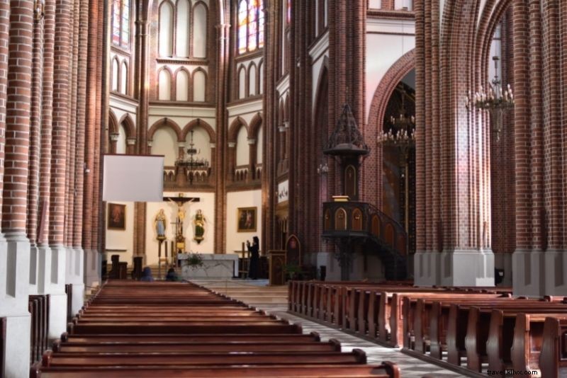 Discover 66 Fun & Unusual Things to Do in Warsaw, Poland