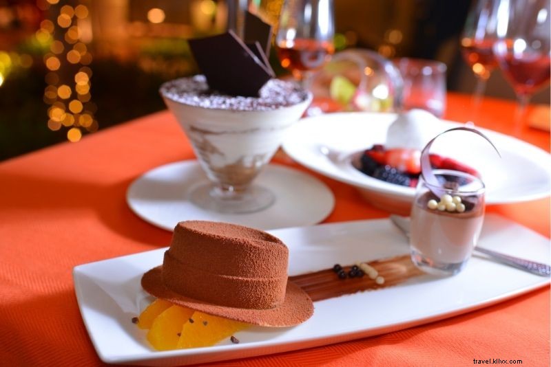 55 Unforgettable Romantic Things to Do in Las Vegas for Couples