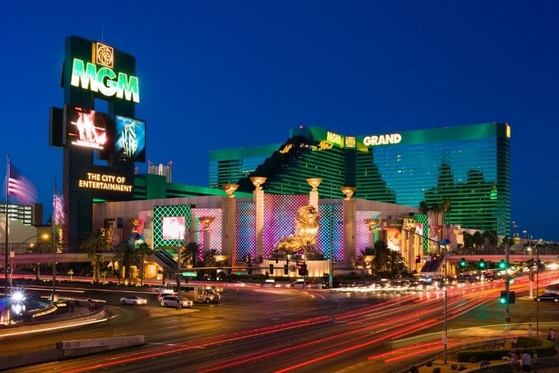 55 Unforgettable Romantic Things to Do in Las Vegas for Couples