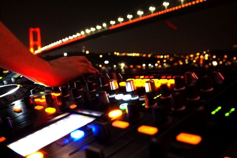 Discover 62 Fun & Unusual Things to Do in Istanbul, Turkey