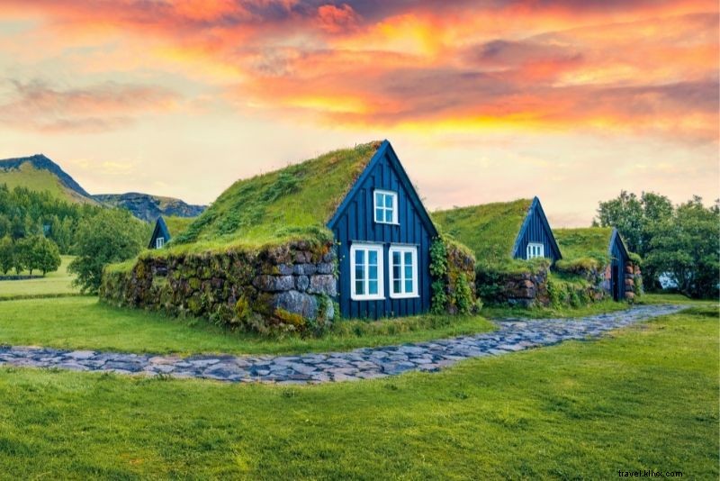 99 Ultimate Things to Do in Iceland: The Definitive Bucket List Guide