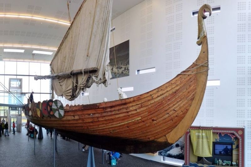 99 Ultimate Things to Do in Iceland: The Definitive Bucket List Guide