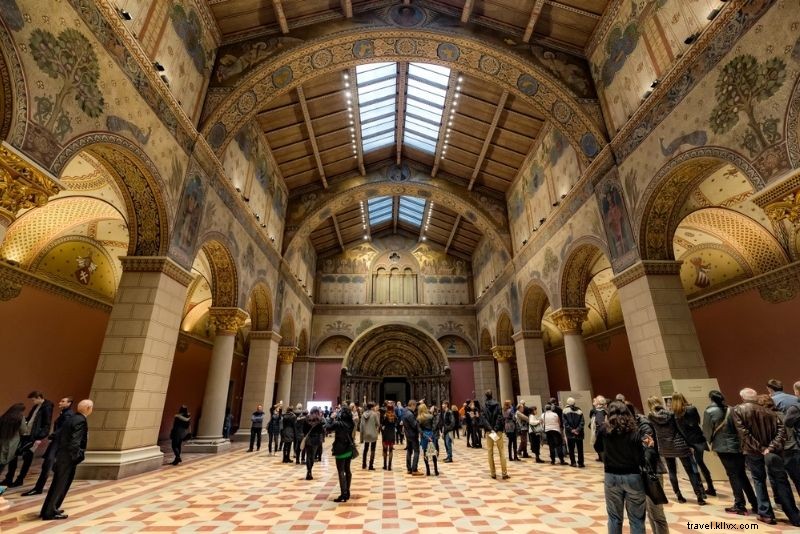 51 Fun & Unusual Things to Do in Budapest: Discover Hidden Gems