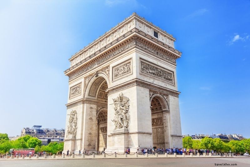 Discover 100 Fun & Unusual Things to Do in Paris, France