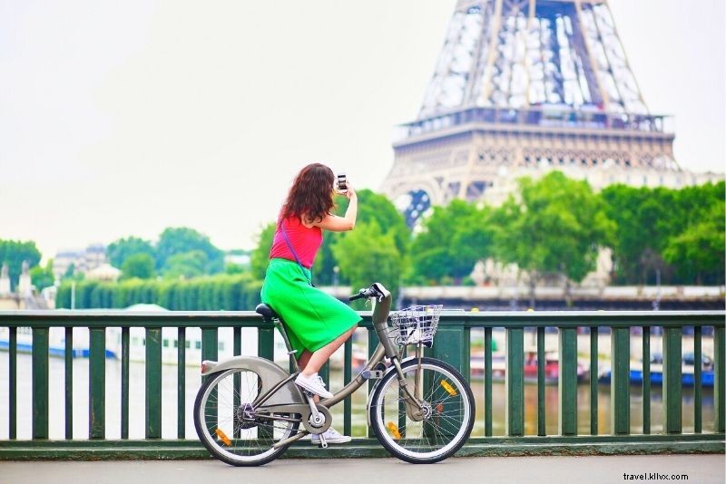 Discover 100 Fun & Unusual Things to Do in Paris, France