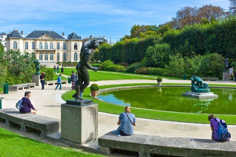 Discover 100 Fun & Unusual Things to Do in Paris, France