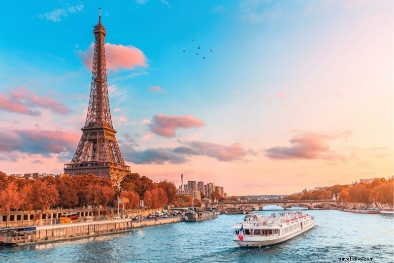 Discover 100 Fun & Unusual Things to Do in Paris, France