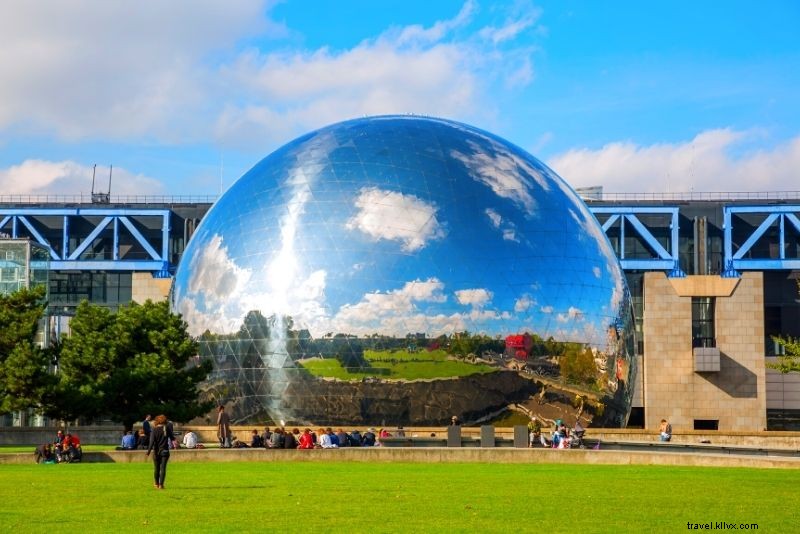 Discover 100 Fun & Unusual Things to Do in Paris, France