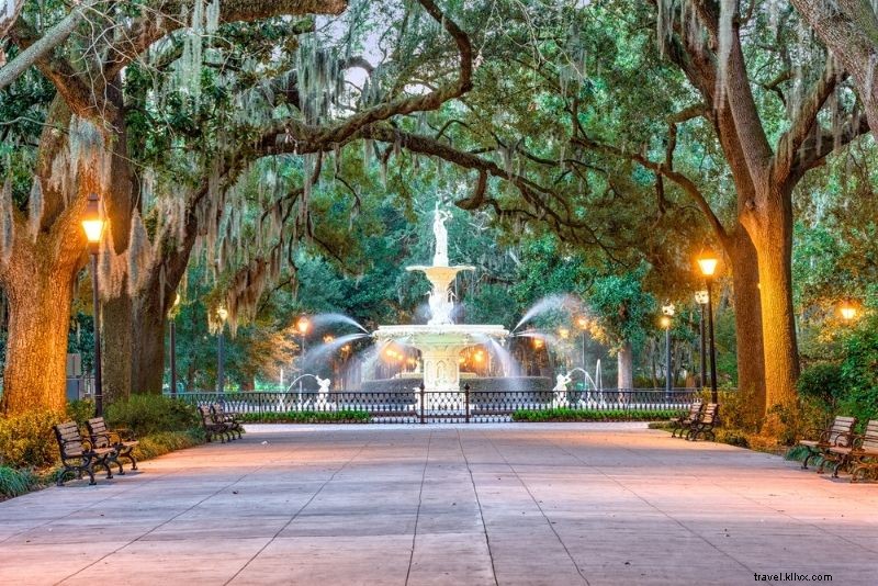Top 11 Best Ghost Tours in Savannah, Georgia: Ultimate Haunted Adventures
