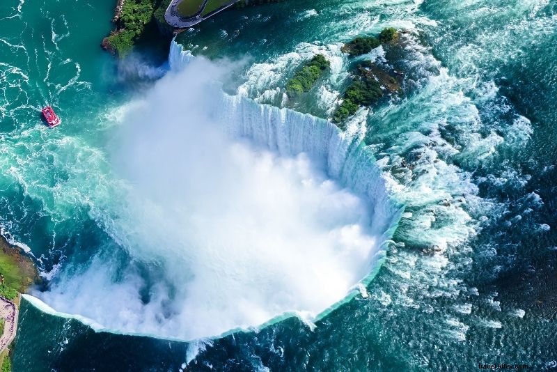 14 Best Niagara Falls Boat Tours: Maid of the Mist, Hornblower & More