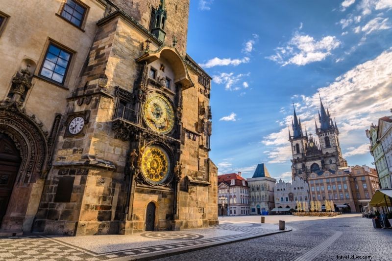 Ultimate Guide to Free Walking Tours in Prague: Explore 1000 Years of History