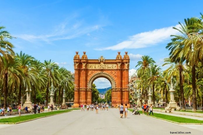 Top 25 Free Walking Tours in Barcelona: Explore Like a Local