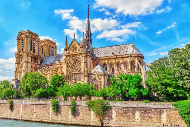 Top 15 Free Walking Tours in Paris: Explore Iconic Landmarks & Hidden Gems