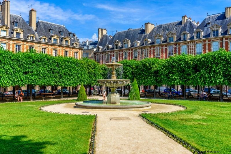 Top 15 Free Walking Tours in Paris: Explore Iconic Landmarks & Hidden Gems