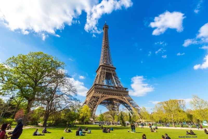 Top 15 Free Walking Tours in Paris: Explore Iconic Landmarks & Hidden Gems