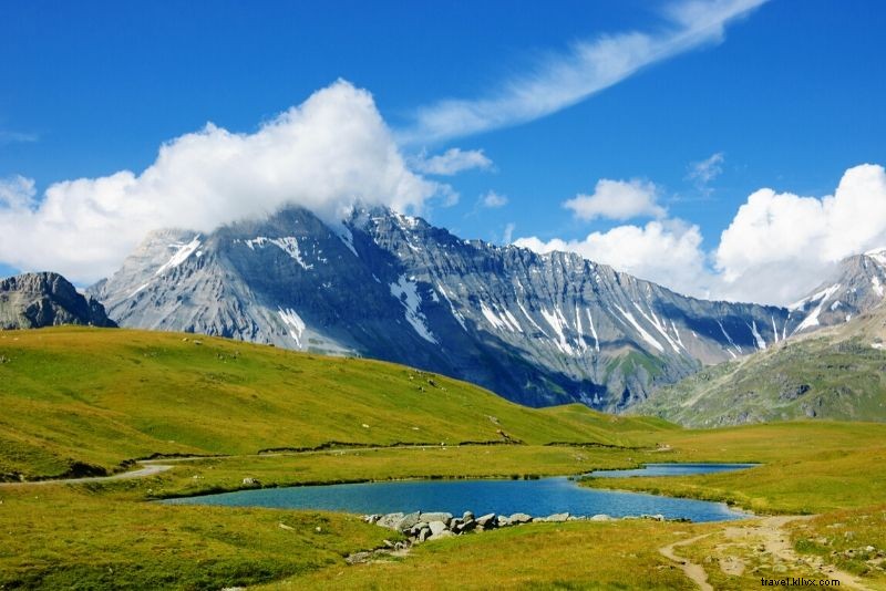 Top 100 National Parks in the World: Ultimate Guide to Nature s Greatest Wonders