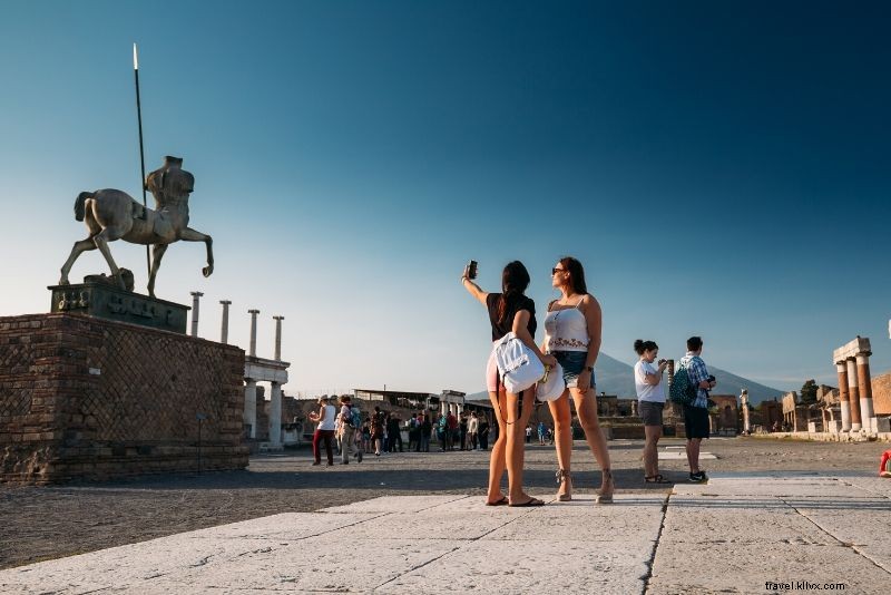 Top 23 Best Pompeii Tours: Expert Guides to Ancient Roman Ruins