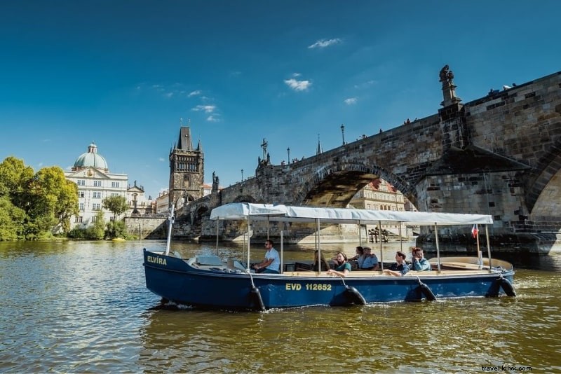 Best Prague River Cruises: Top Options, Prices & Booking Guide