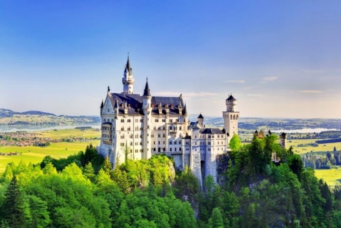 Neuschwanstein Castle Ticket Prices: Complete Guide to Booking, Discounts & Tours