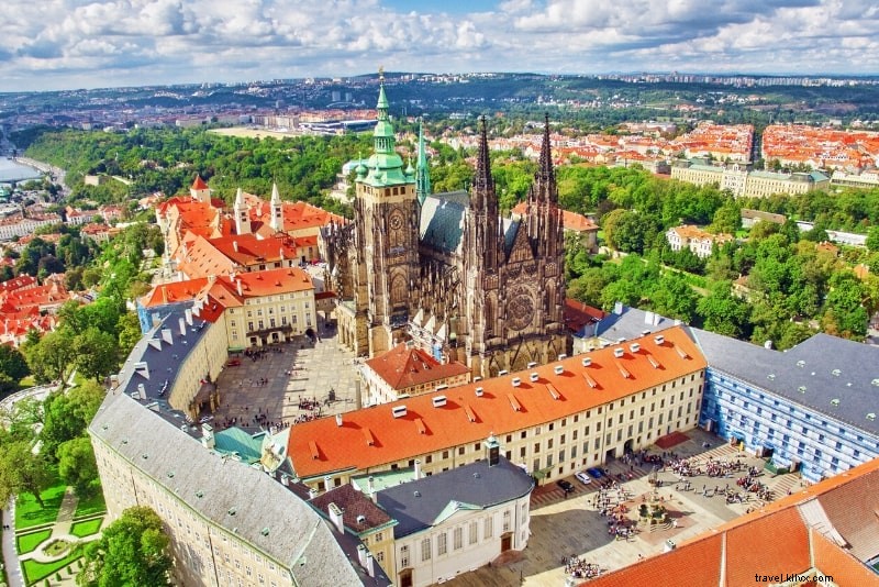 Prague Castle Tickets: Prices, Discounts, Skip-the-Line Tips & Booking Guide
