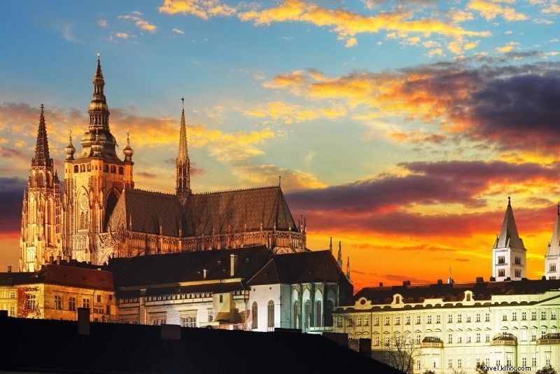 Prague Castle Tickets: Prices, Discounts, Skip-the-Line Tips & Booking Guide