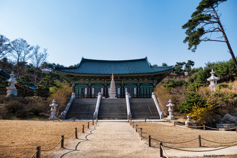27 Best Day Trips from Seoul: Mountains, Beaches & Historic Gems