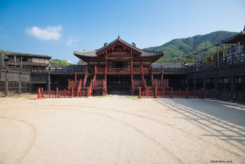 27 Best Day Trips from Seoul: Mountains, Beaches & Historic Gems