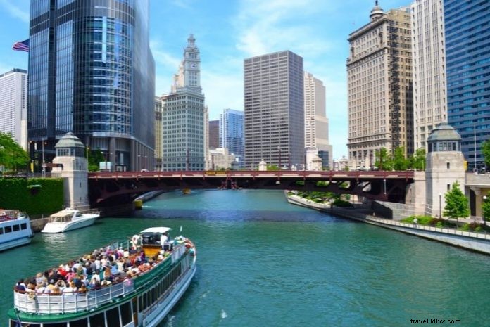 Top 15 Chicago Architecture Boat Tours: Stunning Skyline Views & Expert Guides