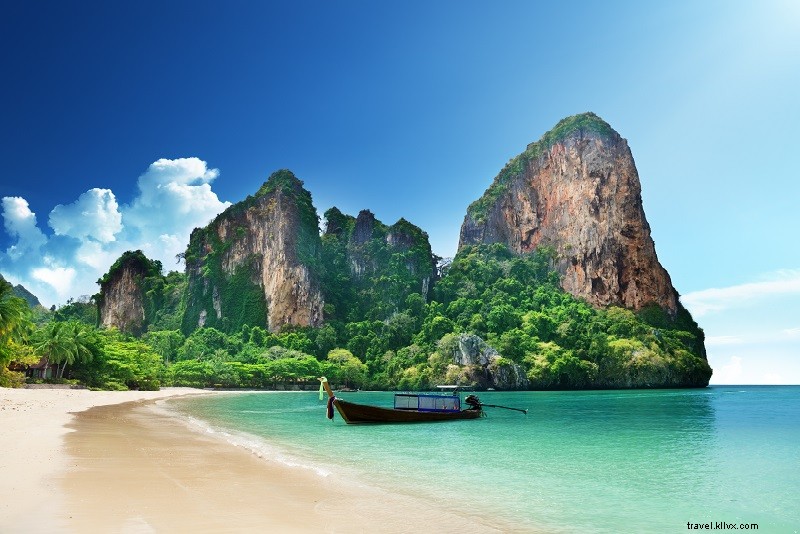 Ultimate Guide to Phuket Boat Tours: Best Islands, Times & Safety Tips
