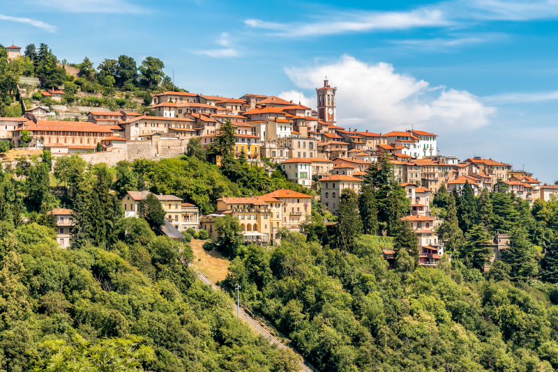 32 Best Day Trips from Milan: Alps, Lakes, Seaside Escapes & Hidden Gems